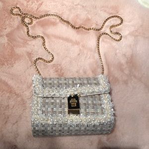 Plaid pearl hand/shoulder bag. Brand new 🦋